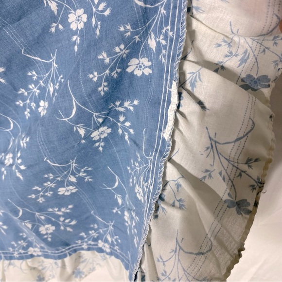Vintage Blue White Floral Pillowcases With Ruffle Thrim x2 - Picture 10 of 13